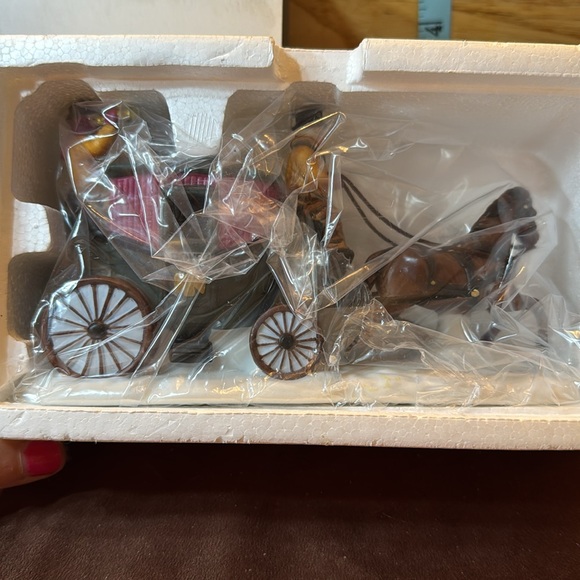 🐈‍⬛ Heritage Village “Dover Coach” - Picture 3 of 6